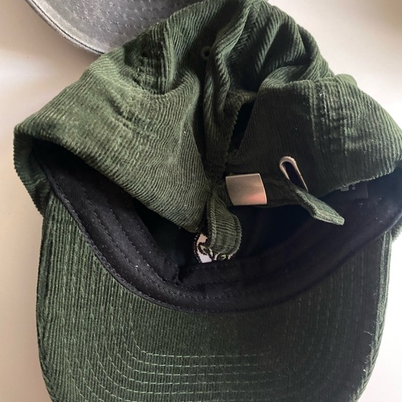 3 hat bundle♥️🩷💛 🧢🧢🧢 - Picture 5 of 7